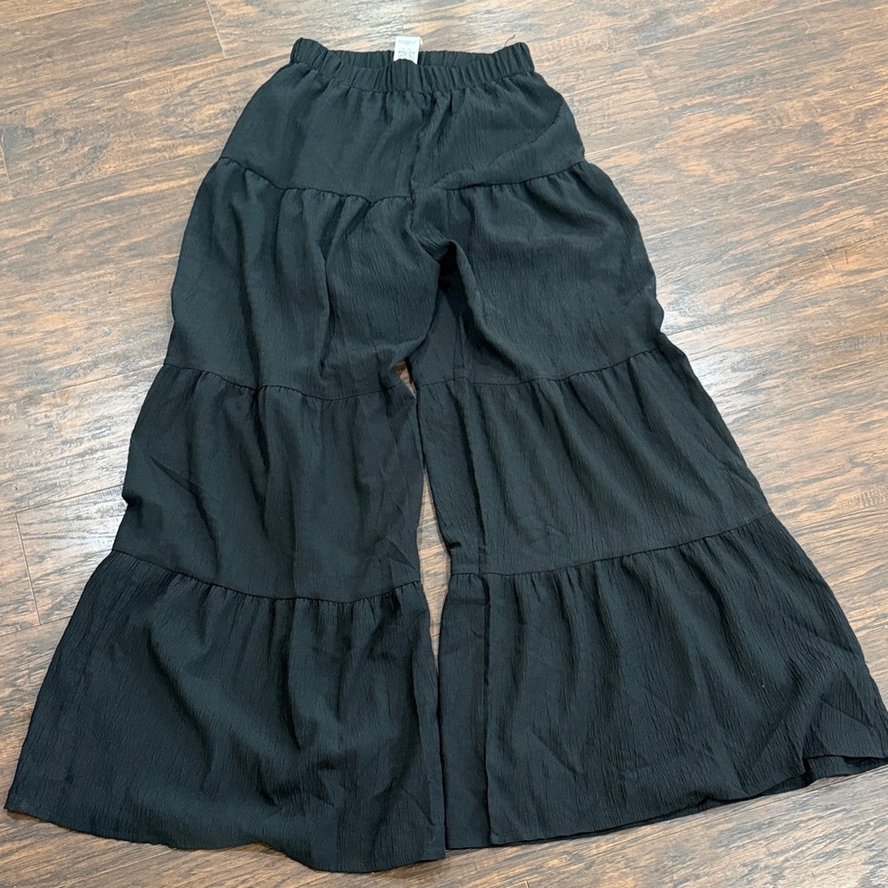 SHEIN Black Flowy Tiered Pants
